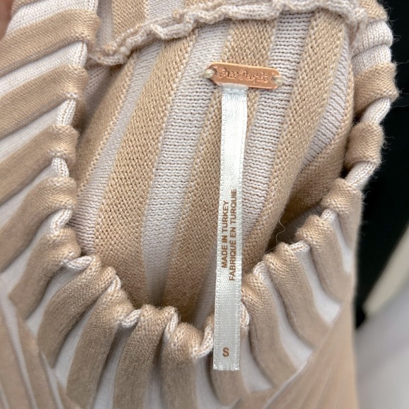Free People Boho Chic Mad Chill Beige Cream Striped Ribbed Mock Turtleneck Sz Sm - Picture 12 of 16